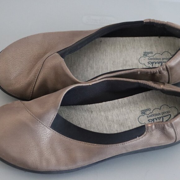 Clarks Cloud Stepper Soft Cushion Size 9 Womens Shoe Bronze - Picture 11 of 11